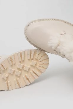 Γυναικεία Μποτάκια εργασίας Guess Issa μπεζ 9 Γυναικεία Μποτάκια εργασίας Guess Issa μπεζ -Guess Κατάστημα unnamed file 1084