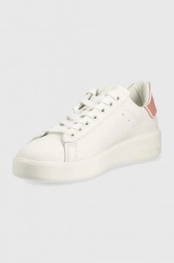 Γυναικεία Sneakers Δερμάτινα αθλητικά παπούτσια Guess Rockie άσπρο 9 Γυναικεία Sneakers Δερμάτινα αθλητικά παπούτσια Guess Rockie άσπρο -Guess Κατάστημα unnamed file 1524