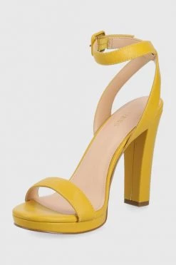 Γυναικεία Πέδιλα με τακούνι Δερμάτινα σανδάλια Guess Kalare κίτρινο -Guess Κατάστημα unnamed file 1790