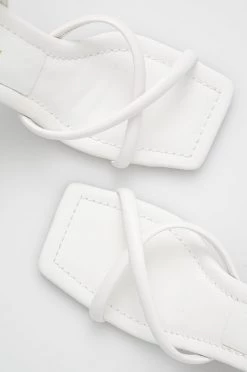 Γυναικεία Πέδιλα με τακούνι Δερμάτινα σανδάλια Guess Dezza άσπρο -Guess Κατάστημα unnamed file 1948