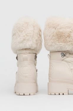 Γυναικεία Μπότες χιονιού Guess χρώμα: κρεμ -Guess Κατάστημα unnamed file 2040