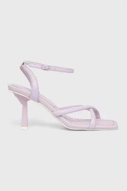 Γυναικεία Πέδιλα με τακούνι Δερμάτινα σανδάλια Guess Dezza μαύρο