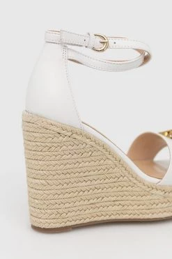 Γυναικεία Πέδιλα με τακούνι Δερμάτινα σανδάλια Guess Wendy χρώμα: άσπρο 8 Γυναικεία Πέδιλα με τακούνι Δερμάτινα σανδάλια Guess Wendy χρώμα: άσπρο -Guess Κατάστημα unnamed file 2446