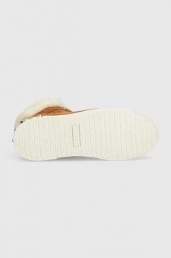 Γυναικεία Μποτάκια Σουέτ μπότες Guess Ruke2 χρώμα: καφέ 11 Γυναικεία Μποτάκια Σουέτ μπότες Guess Ruke2 χρώμα: καφέ -Guess Κατάστημα unnamed file 303