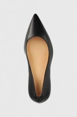 Γυναικεία Χαμηλά τακούνια Δερμάτινα γοβάκια Guess Bettey μαύρο -Guess Κατάστημα unnamed file 625